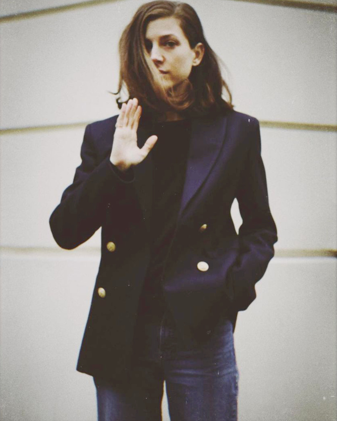 Le blazer bleu marine, un classique indispensable !