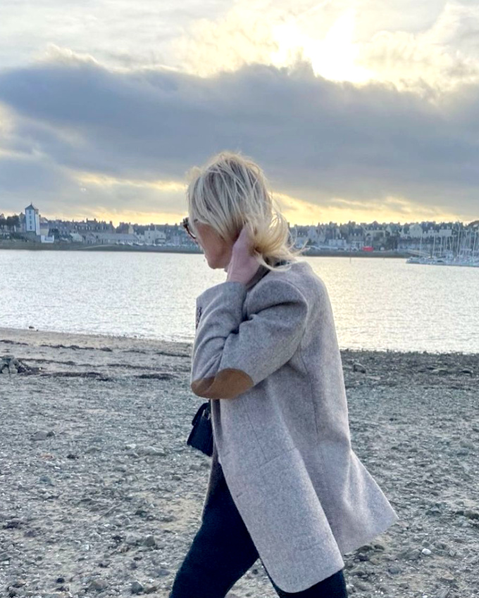 Les coudi�res, ce d�tail d�suet qui conf�re au blazer un v�ritable suppl�ment d'�me...