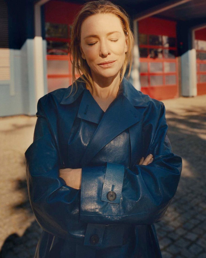 Pi�ce forte + make-up nude = le bon mix