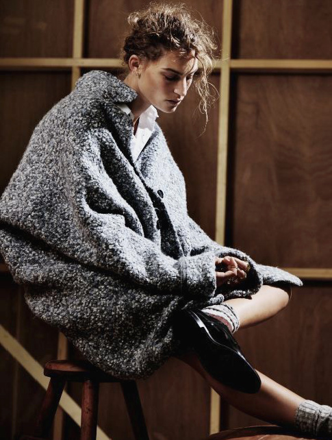 Oui aux v�tements masculins accentuant la fragilit� de la silhouette...