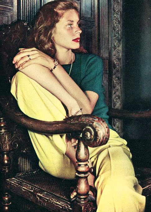 Color block + fins bijoux = le bon mix