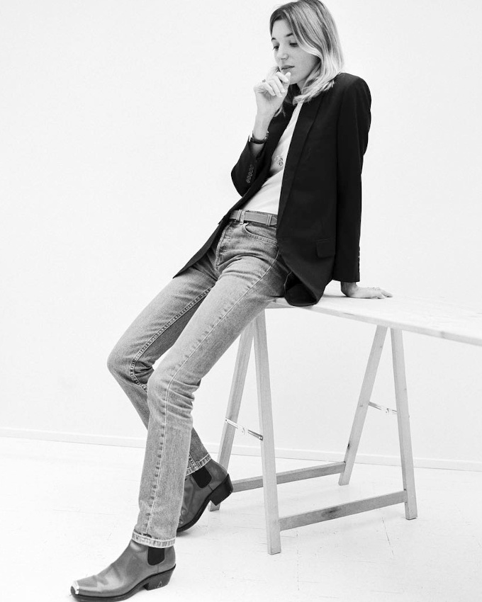 Et si l'on mixait veste de smoking et boots western ?