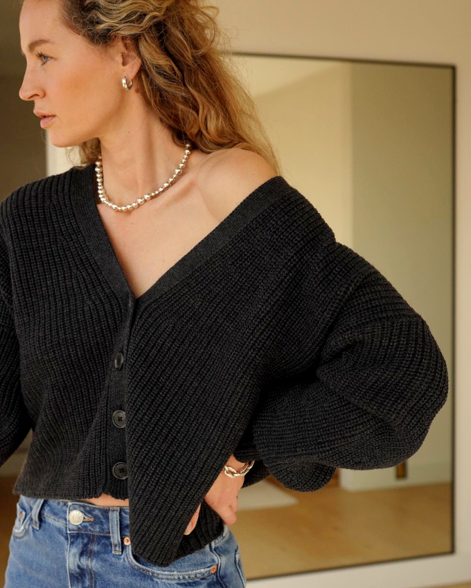 Port� � m�me la peau, le gilet se r�v�le souvent bien plus sensuel que n'importe quelle pi�ce ouvertement sexy...