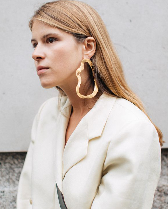 Oui au costume twist par un bijou de caractre !