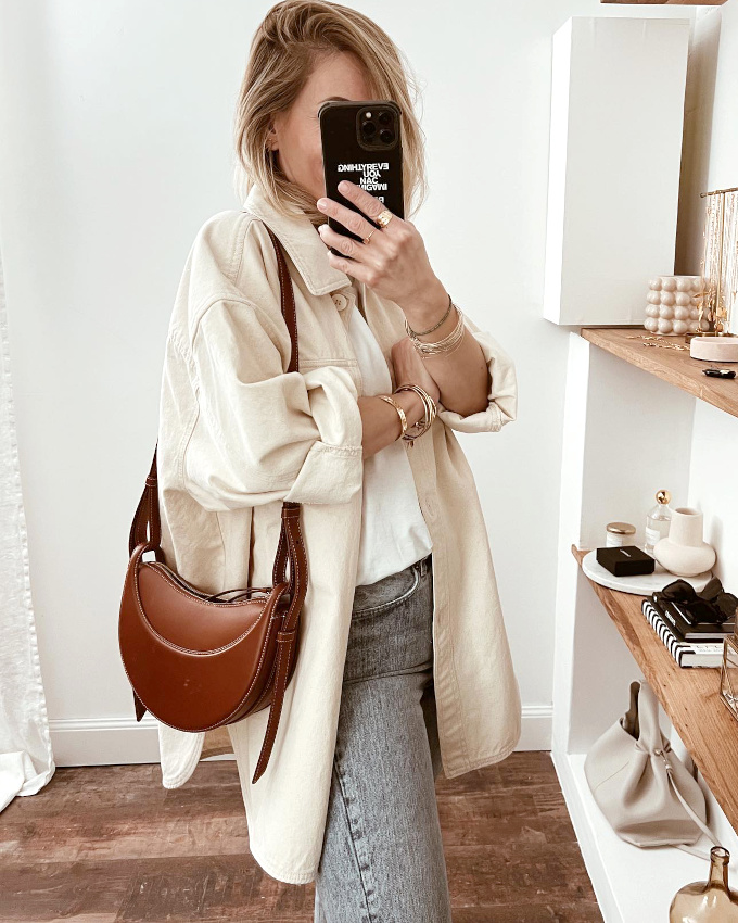 Structurer une pice oversize via un sac rigide est souvent une bonne ide !