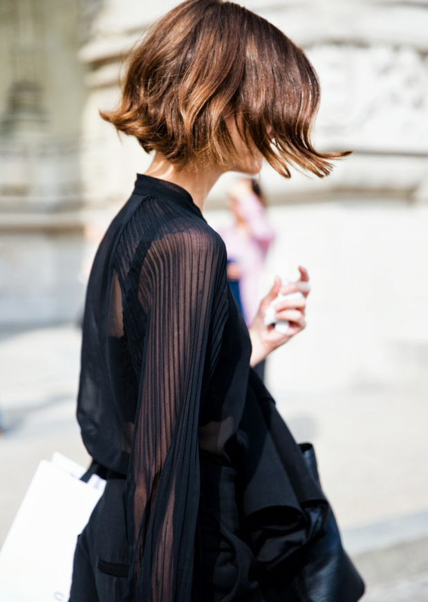 Rien de tel qu'un petit carr dsinvolte pour accompagner une tenue sophistique !