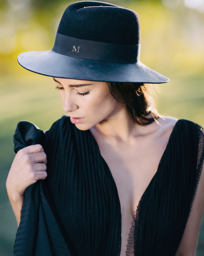 Toilette sensuelle + accessoire unisexe = le bon mix