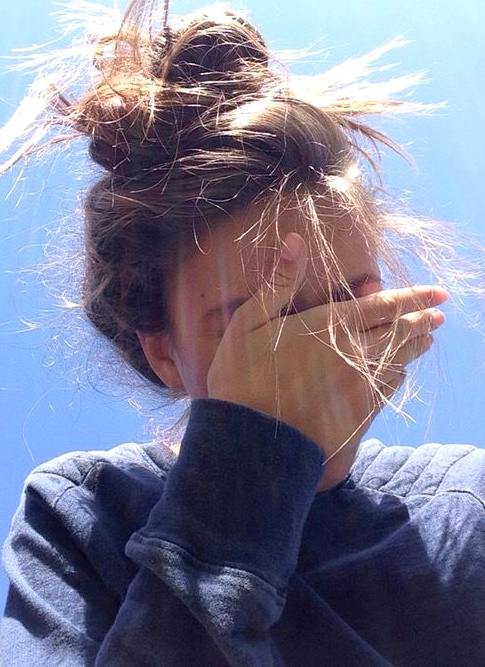 Gnreux chignon haut coiff/dcoiff + sweat comfy = le bon mix