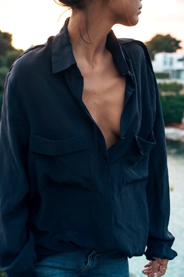 Rien de plus sensuel qu'une chemise masculine un brin trop grande porte audacieusement dboutonne...