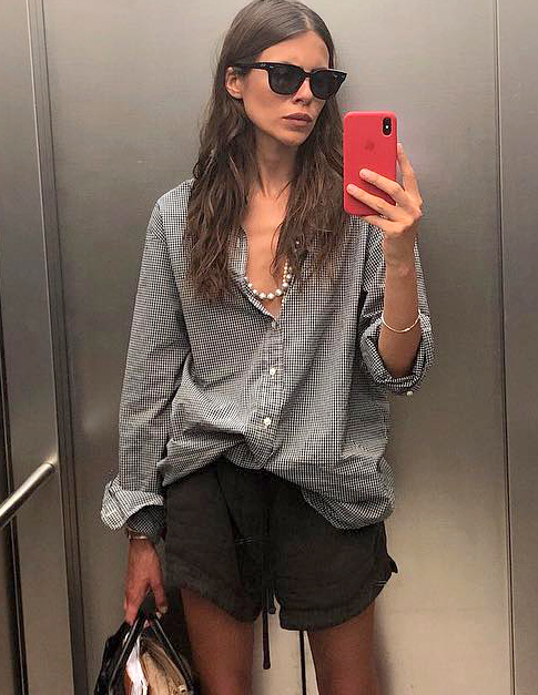 Chemise unisexe oversize + perles = le bon mix