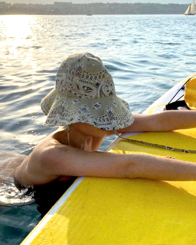 Le bob-capeline, un accessoire au charme sous-estim !