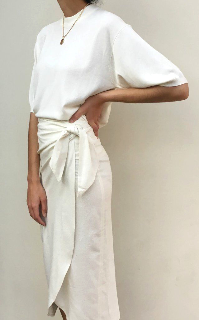 M�lant t�lescopage de styles et duo de faux blancs, ce look a tout bon !