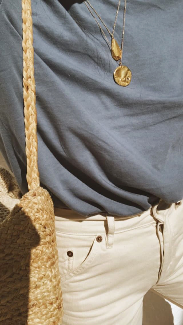 Le tee-shirt, le compagnon id�al des bijoux de caract�re !