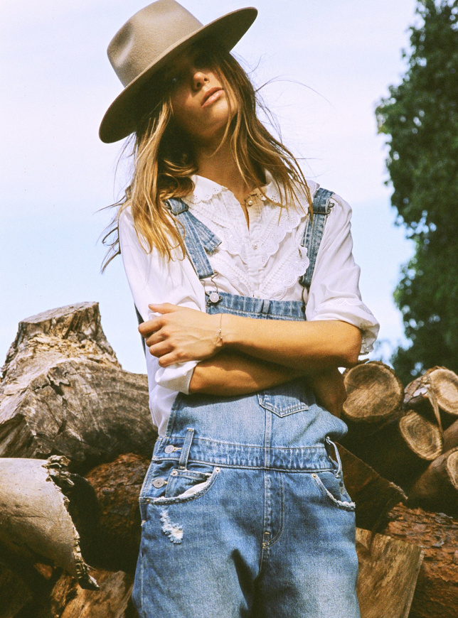 Rien de tel que des pices trs unisexes pour patiner une pice en dentelle !