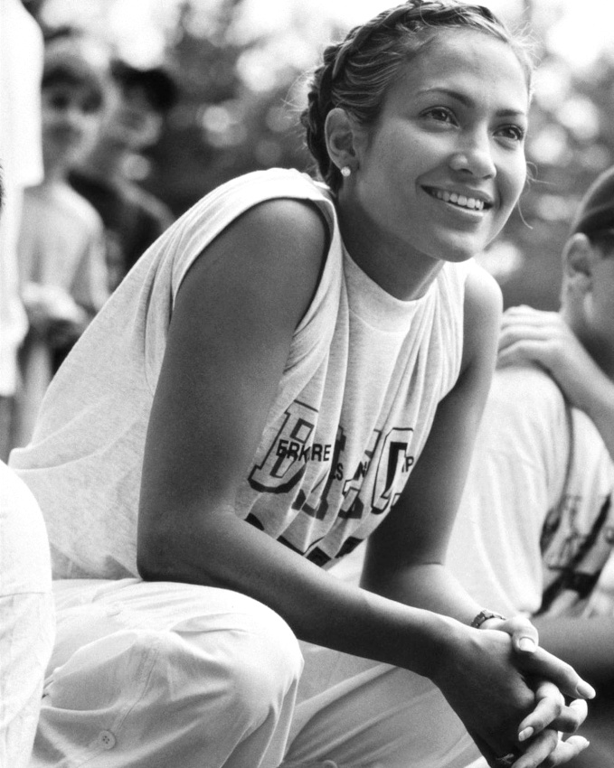 Fracheur + fminit + tenue sportswear unisexe = le bon mix