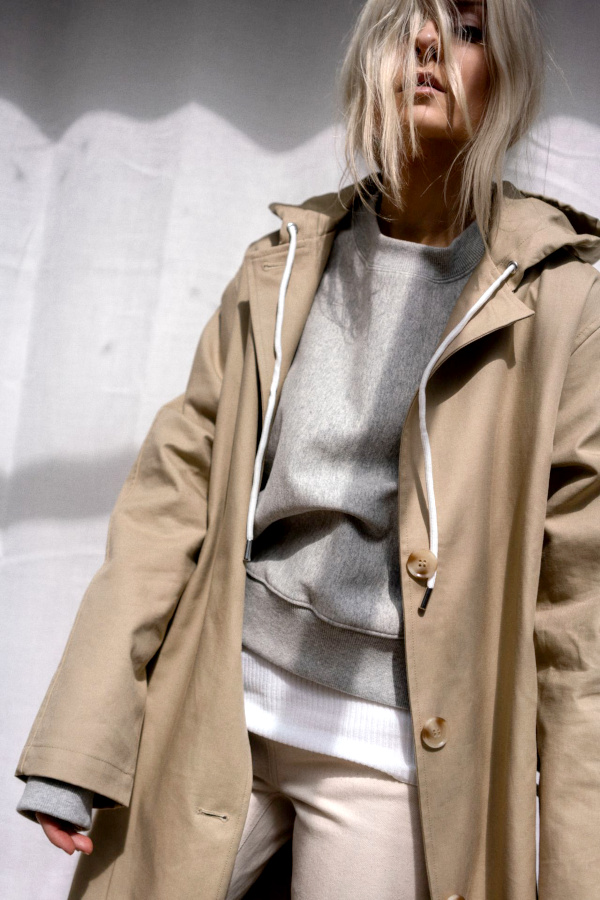 Wanted : un trench  capuche !