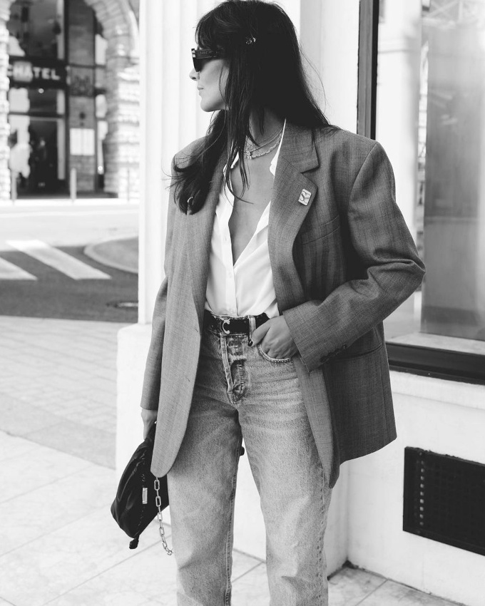 Le blazer lgrement oversize continue de faire mules !