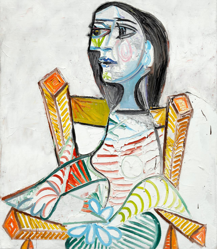 Quand de l'asym�trie na�t le myst�re. Un myst�re plus fascinant que la beaut� pure...