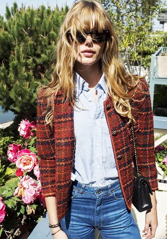 Le total look denim sied particuli�rement bien � la sage laine bouclette !