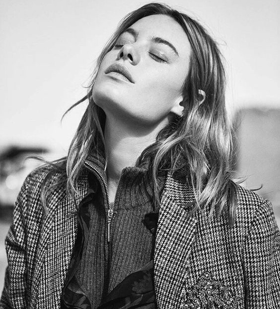 Blazer en tweed + gilet zipp� = le bon mix