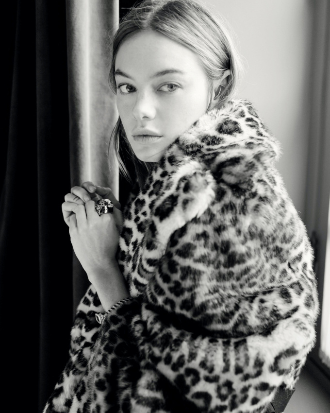 Envie d'un manteau l�opard mix� � un hair code ultra naturel et un make up nude...