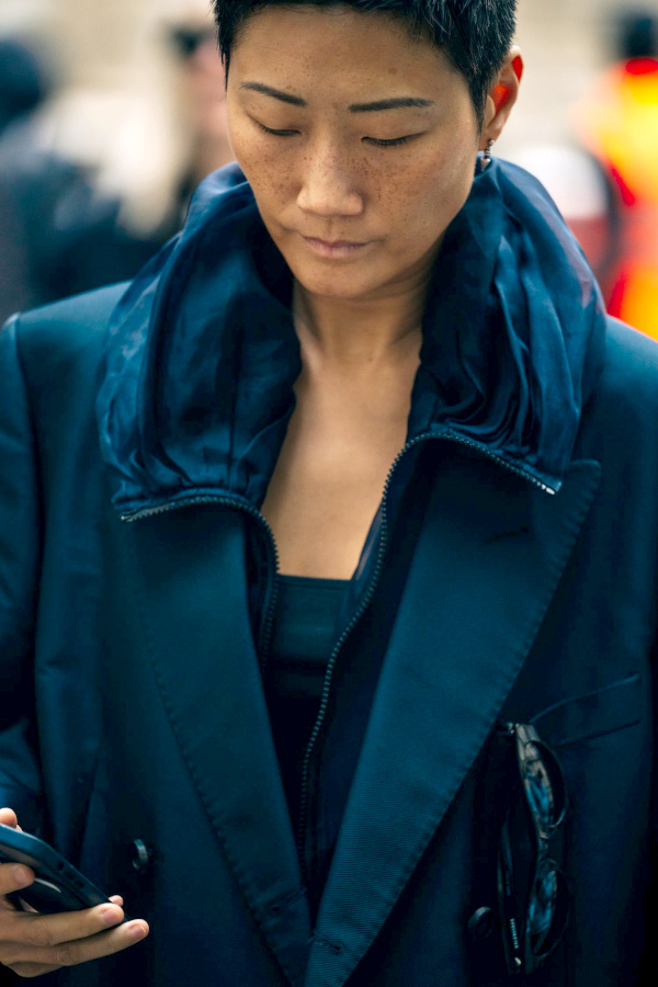 Oui aux superpositions ton sur ton de type blazer/veste sportswear !