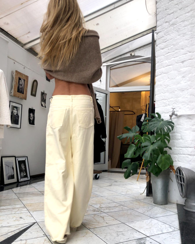 Wanted : un pantalon large taille basse bien coup� !