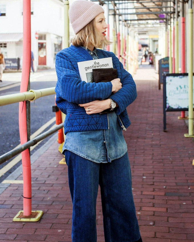 Rien de tel qu'une touche de rose p�le pour booster un cama�eu de bleus !