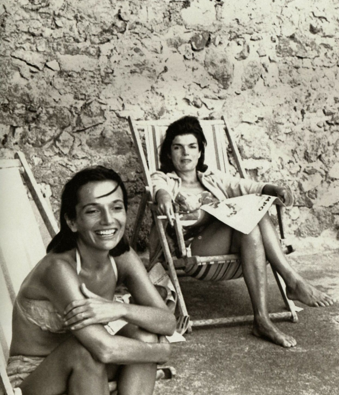 Sisterhood forever !