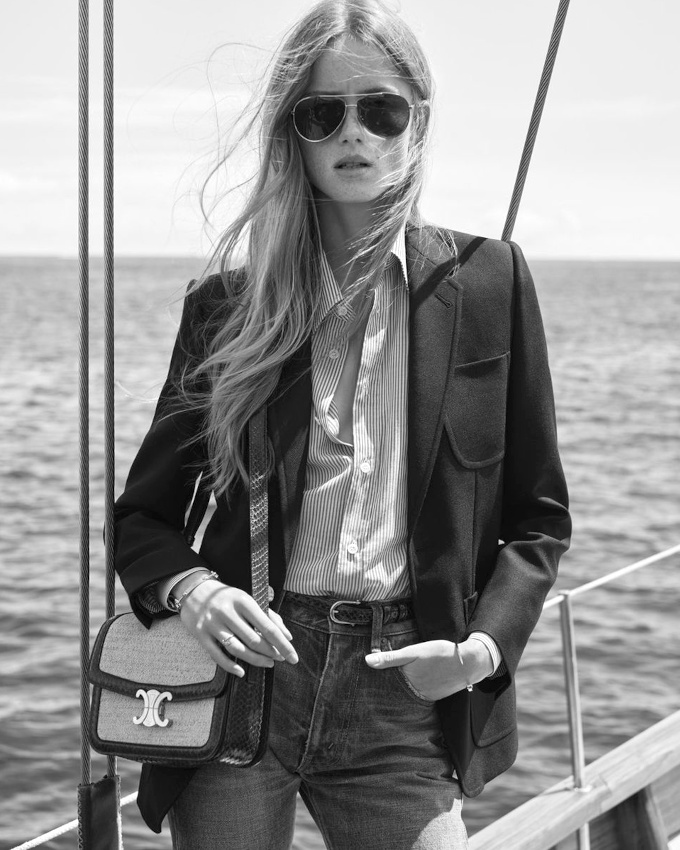 Lunettes aviateur + chemise � rayures = le bon mix