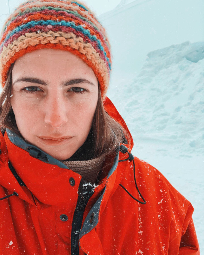 Bonnet tricot� + blouson technique = le bon mix