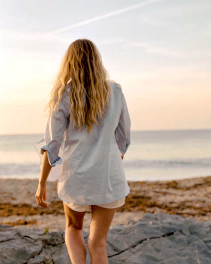 Envie de tenue de plage au charme androgyne !