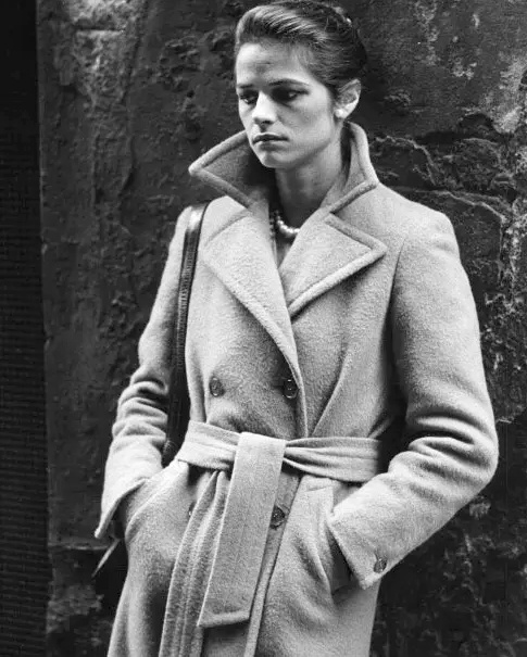 Relever le col de ses manteaux, ou comment leur conf�rer un suppl�ment d'�me !