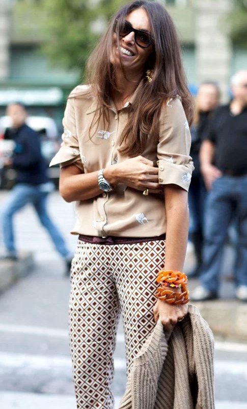 Oui au camaeu de beige/marron servi par des pices classiques/fun !