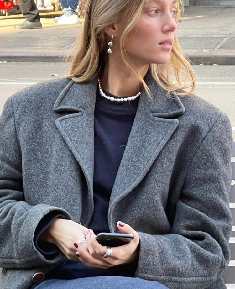 Rien de tel que quelques perles pour relever un look casual masculin !