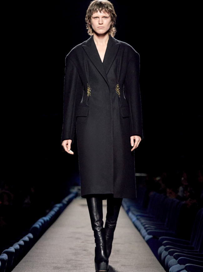Mlant pure, lgance et intemporalit, ce manteau Dries Van Noten a tout bon !