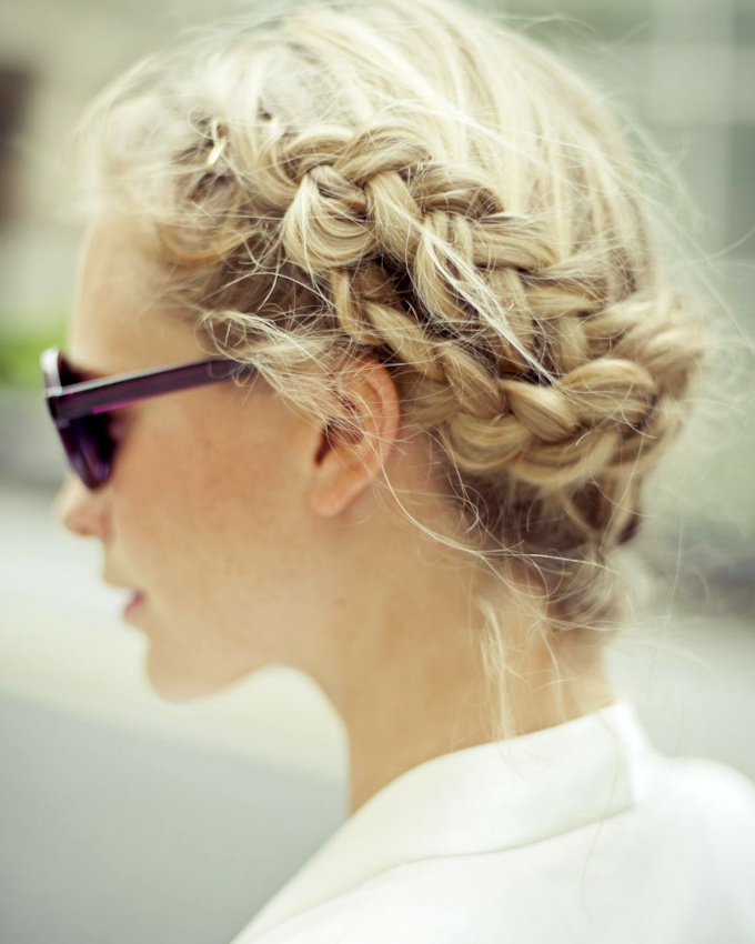 Rien de tel qu'une coiffure sophistique lgrement dcoiffe !