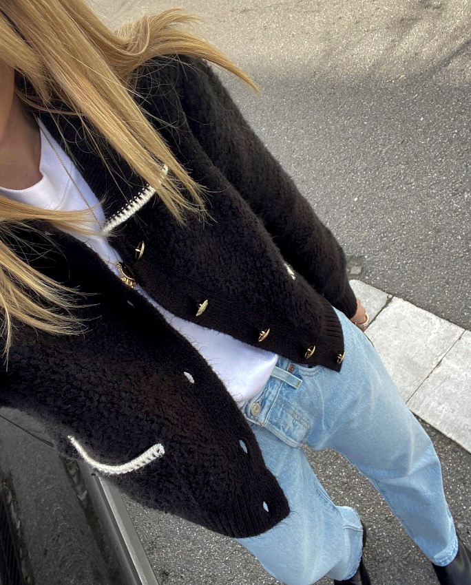 Wanted : un gilet chanelien � porter de mani�re nonchalante !