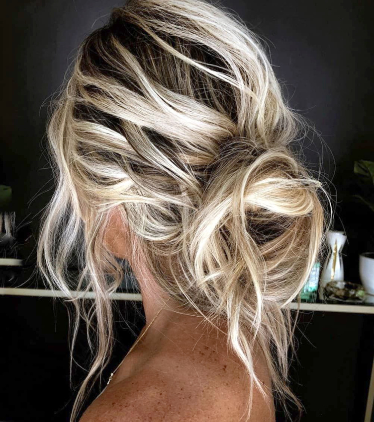 Vive les chevelures sentant bon les longues sessions de surf !