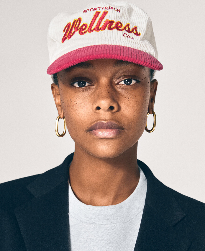 Wanted : une casquette funky susceptible de twister un look casual !