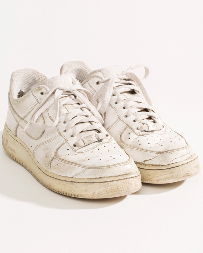 Rien de tel que le temps pour donner un peu d'me  une paire de baskets...