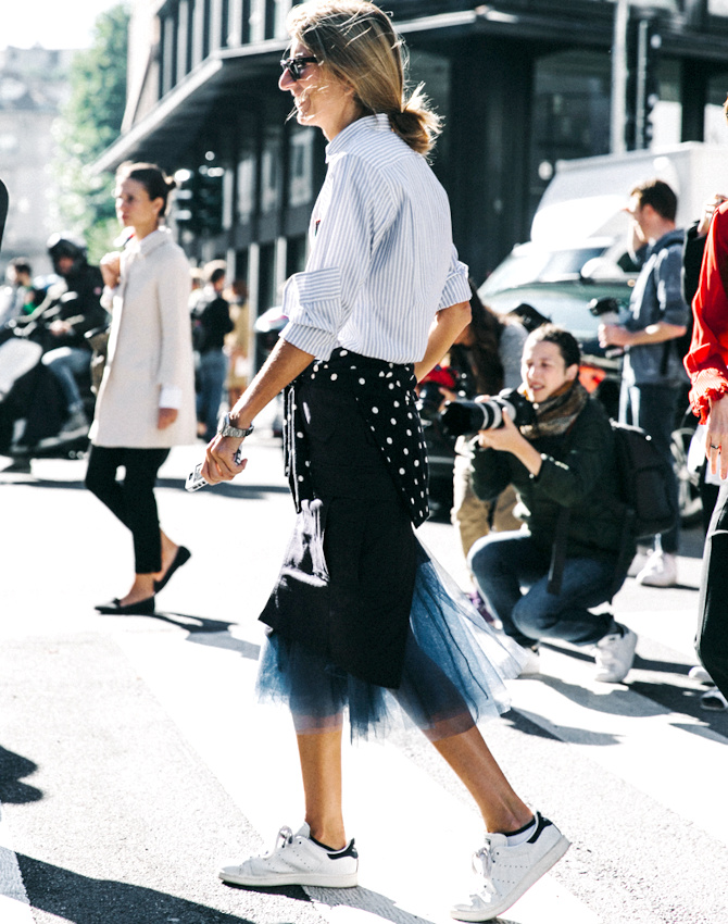 Chemise masculine + jupe crayon sophistique = le bon mix