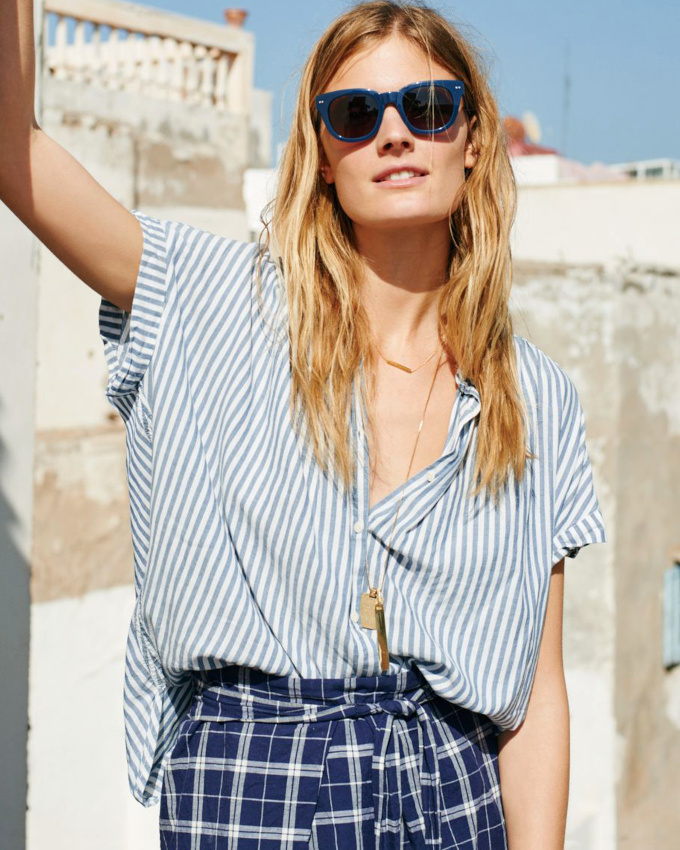 Rayures verticales bleu clair + carreaux bleu fonc = le bon mix