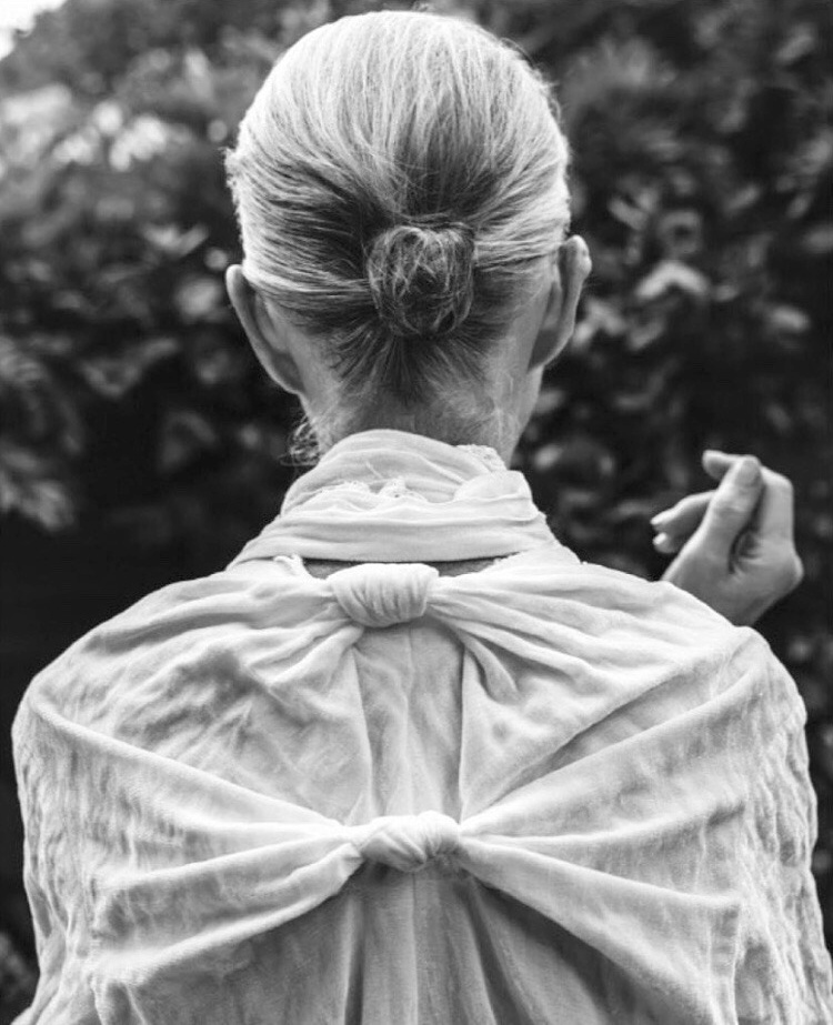 Mlant raffinement et simplicit, cette photo meut