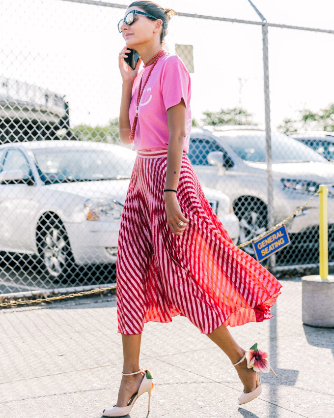 Le tee-shirt : l'élément ultime pour twister une tenue chic !