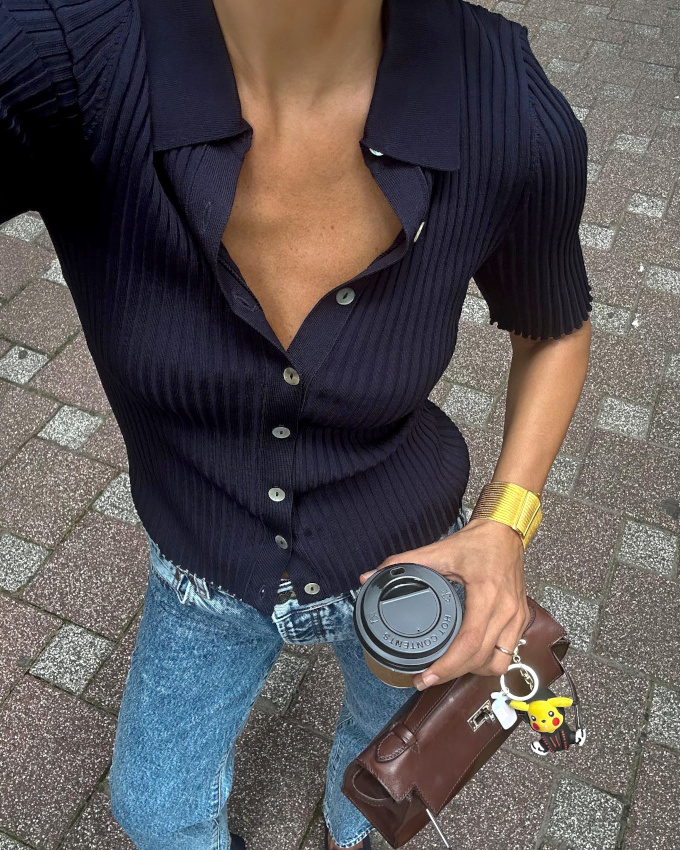 Ne jamais sous-estimer la sensualit� potentielle du polo !