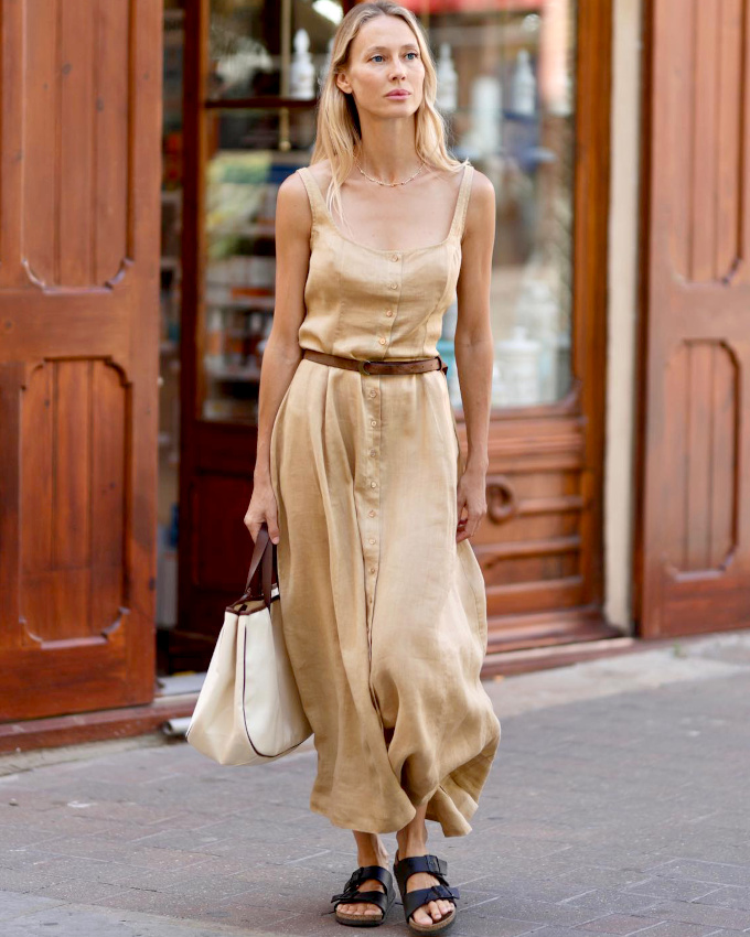 Robe fluide + Birkenstock = le bon mix