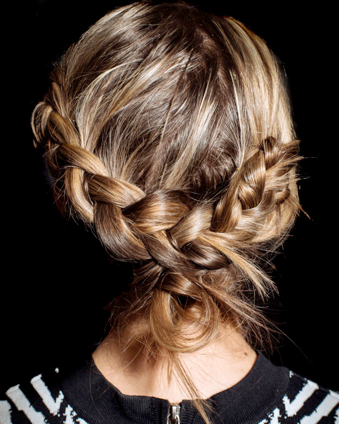 Oui � la couronne de tresses loose !