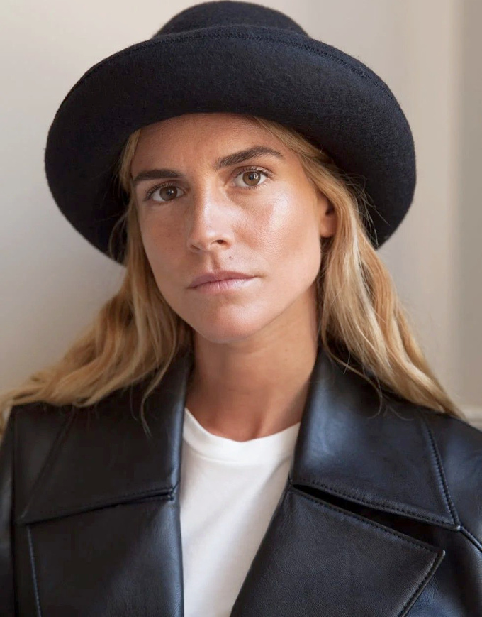 Oui au duo noir et blanc jouant avec les textures !