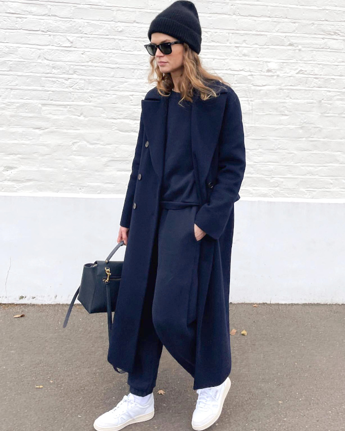 Toujours prfrer le total look bleu marine au all-over rglisse !